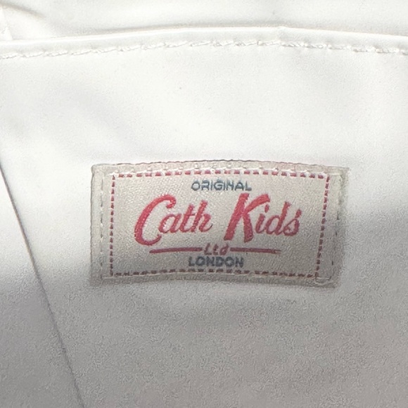 Cath Kidston Changing Baby Bag with Changing Mat - Picture 8 of 12